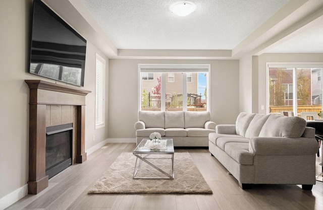 WELCOME TO A MAGNIFICENT HOME IN AIRDRIE