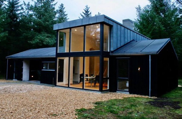 Welcome to a nice, large holiday home.