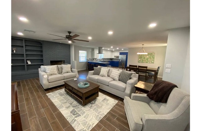 Welcome to Camelot! This home is in a quiet neighborhood close to OKC activity.