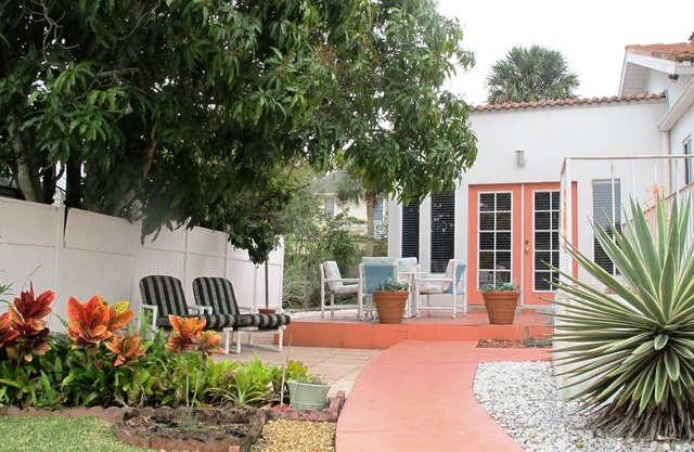 Welcome to Esperia - Mediterranean Style Guest Suite
