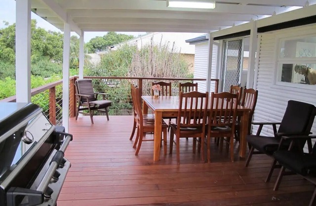 Welcome to Fish Plate on Mann: Your Coastal Haven in Nambucca Heads