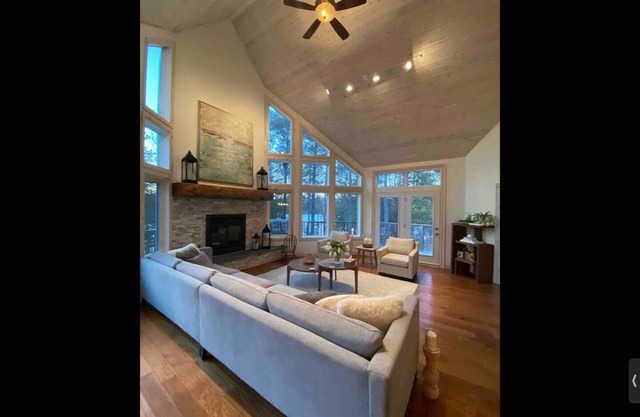 Welcome to KerryAnne Lakehouse. 500ft shore, dock. 4 bedrooms, Great Room.