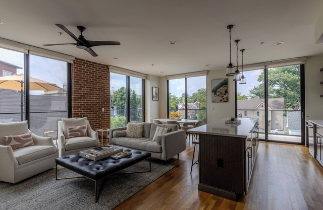 Welcome to Princeton's finest 2 bed+2bath located in the heart of downtown!