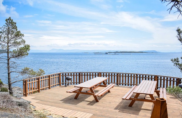 Welcome to this great vacation home in idyllic Liarvåg in Tysvær.