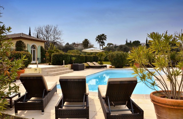Welcome to Villa Lavande - French Countryside Oasis