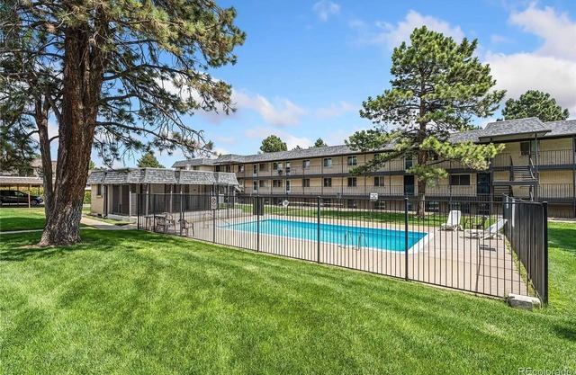 Welcome to your charming 1-bedroom, condo close to the foothills and downtown