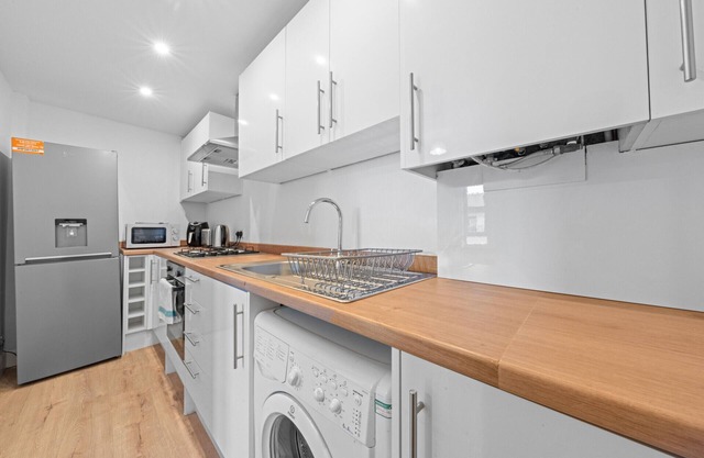 Welcoming 1 Bedroom Apartment - Fountain Park - Edinburgh