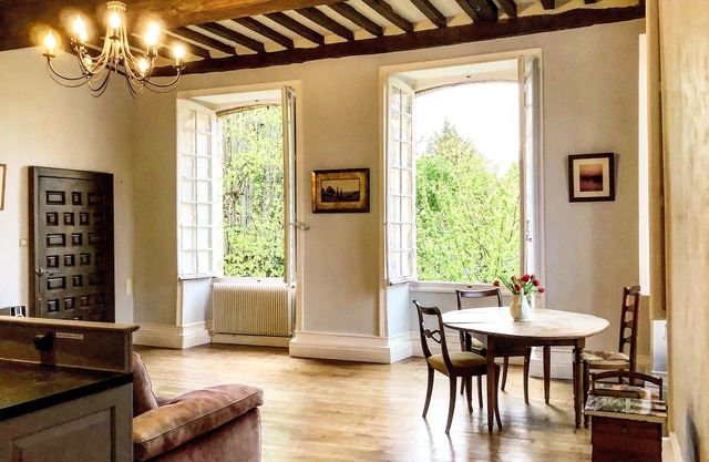 Welcoming apartment with stunning views of Medieval Sarlat