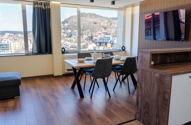 Welcoming apartment with AC in charming Gabrovo