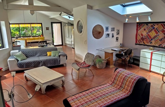 Well-lit and welcoming house for 6 persons