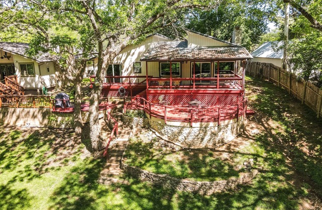 Well-updated Guadalupe Riverfront home near the Whitewater Amphitheater