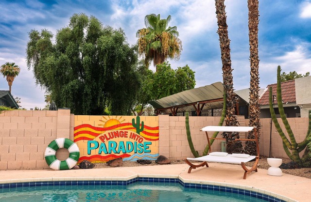 Wellness Retreat Sauna Cold Plunge Pool Golf Spa