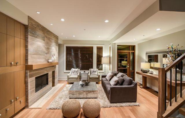 West Coast Alpine Contemporary 4 Bedroom Townhome with Private Hot Tub 35