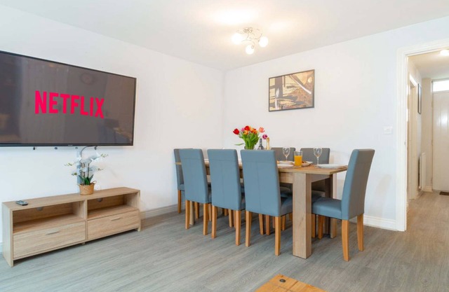 Westlake Base, Contractor Group Friendly + Parking