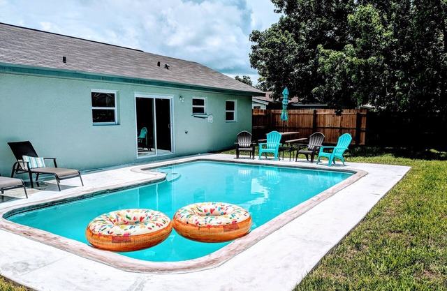 "Wet Feet Retreat" Pool Home with Heated pool!