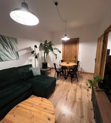 Whispers of Forest and Sea - Sopot Apartment