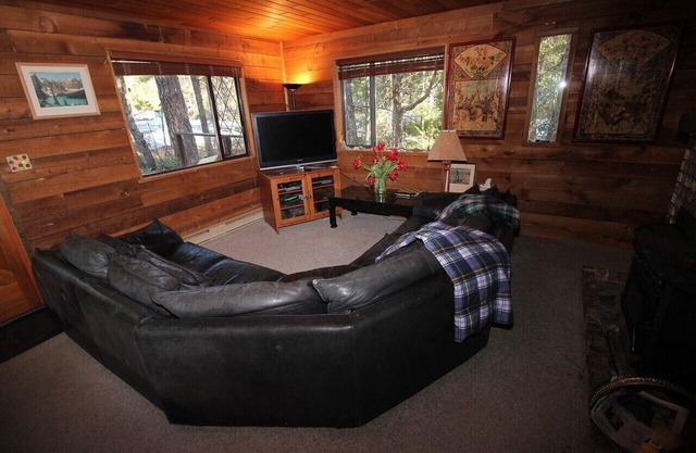 Whistler Home at Pinecrest Estates country life rent for family summer vacation