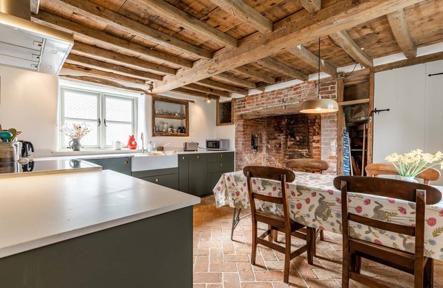 White End | Flint cottage in Salthouse just moments from the coast