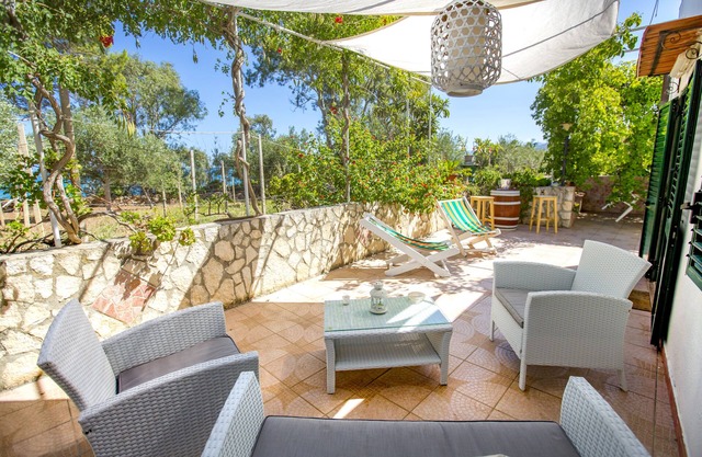 White House "Rais" apartment in villa on the sea near Cefalu '