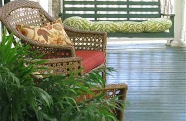 White Oak Manor Bed & Breakfast