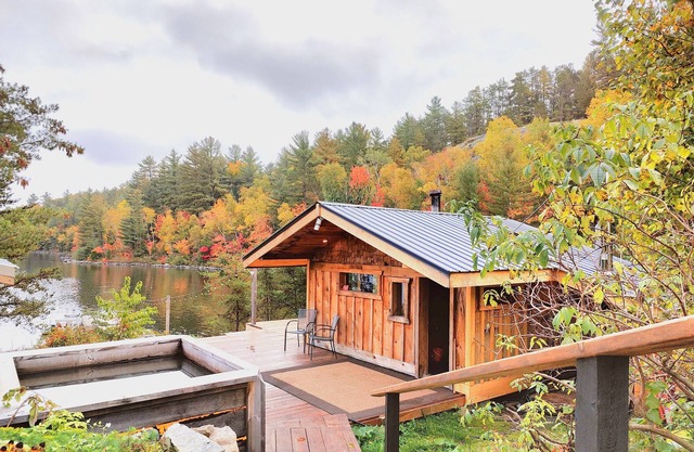 White Pine Cabin at Pine Falls Lodge