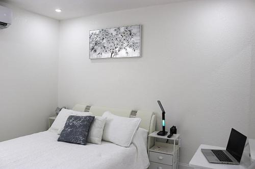 White Serenity Retreat