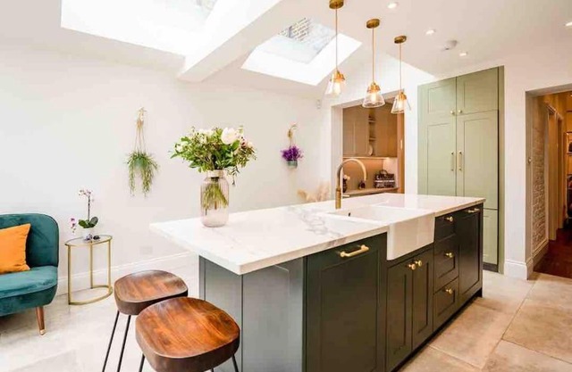 Whole house, ensuite & garden, 3 bedrooms