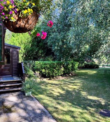 Wigeon Secluded Rustic cabin