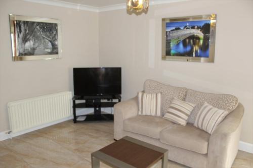 Wild Atlantic Accommodation 2G Orchard Crescent