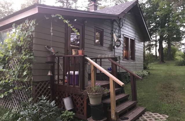 Wild Grape Cottage - 8 Miles from Two Harbors and Lake Superior