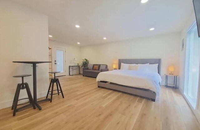 Wildwood Studio Your Stylish Nature Escape Awaits!