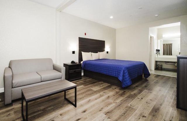 Winchester Inn and Suites Humble/IAH/North Houston