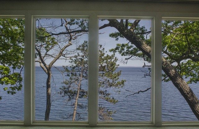 Windows on the Ocean : Penobscot Bay Contemporary