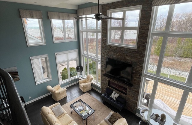 Winter Wonderland Scenic Cross country/Walking Trails OR Downhill Skiing