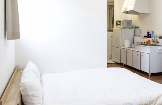 With more than 300 comics Twin room double bed /Minamitsuru-gun Yamanashi