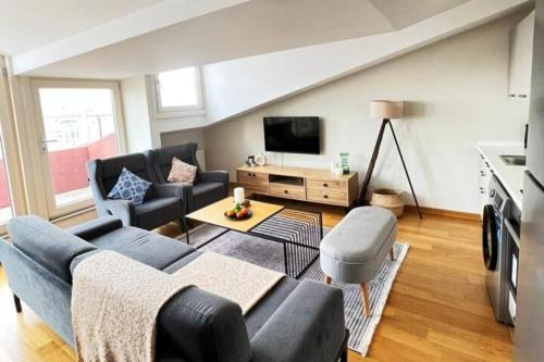 Wonder Homes - Cozy Penthouse, Terrace, Taksim Mete 16