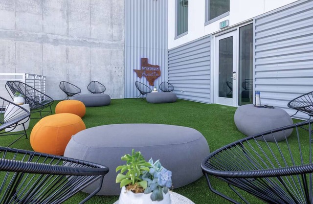 Wonderful 1BD Suite in Downtown Austin!