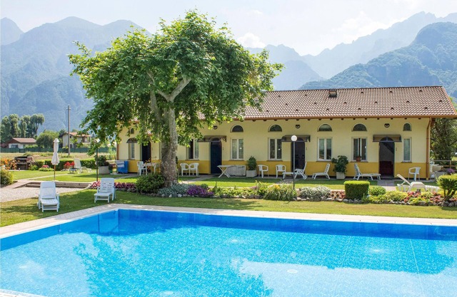 Wonderful apartment with a view of Lake Idro.
