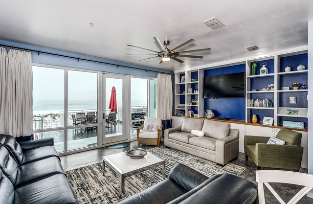 Wonderful Gulf front 4 bedroom luxury townhome with private elevator*