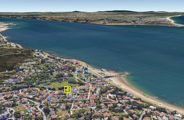 Wonderful home 3 mins from beach; 15 mins from Lisboa by train!