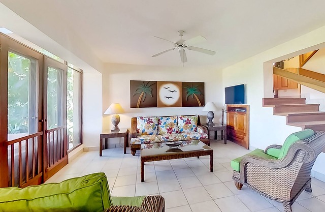 Wonderful ocean view resort villa BBQ area, shared pool and beach access