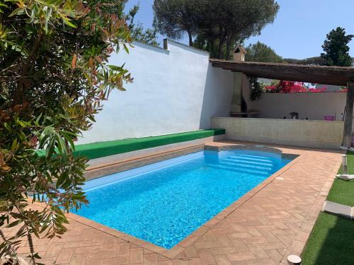 Wonderful Villa Bustini with pool, Roma