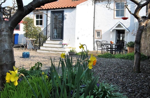 Wood's Neuk-stunning character cottage, East Neuk