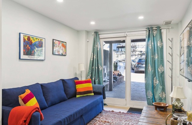 Woodley Wayfarer: Walk to Zoo + On Premise Parking