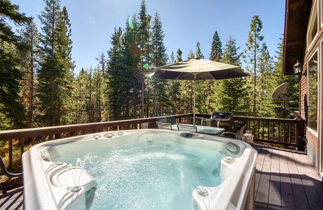 Woodside By Tahoe Getaways - West Shore 4BR with Private Hot Tub, Pool Table Dog OK