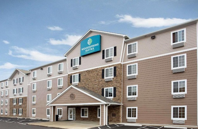 WoodSpring Suites Columbus North I-270