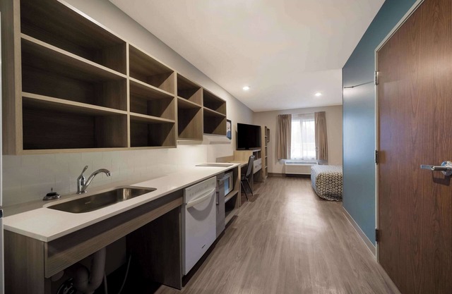 Woodspring Suites Wixom - Novi