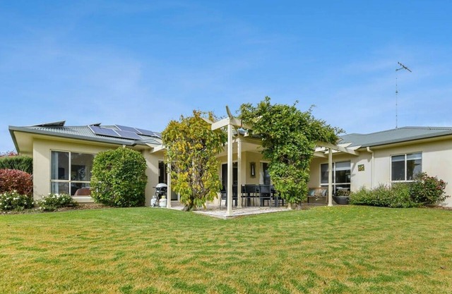 Wren Hill - Dreamy Home with Spectacular Views