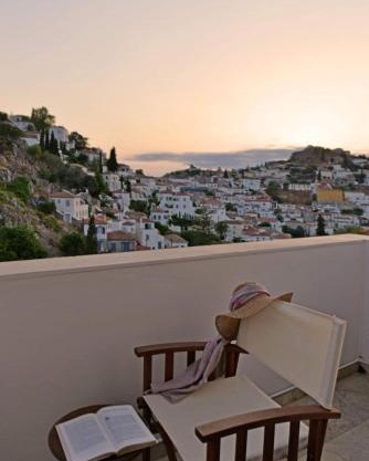 Xirouchakis Eva Charmy house