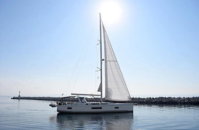 Yacht Psari